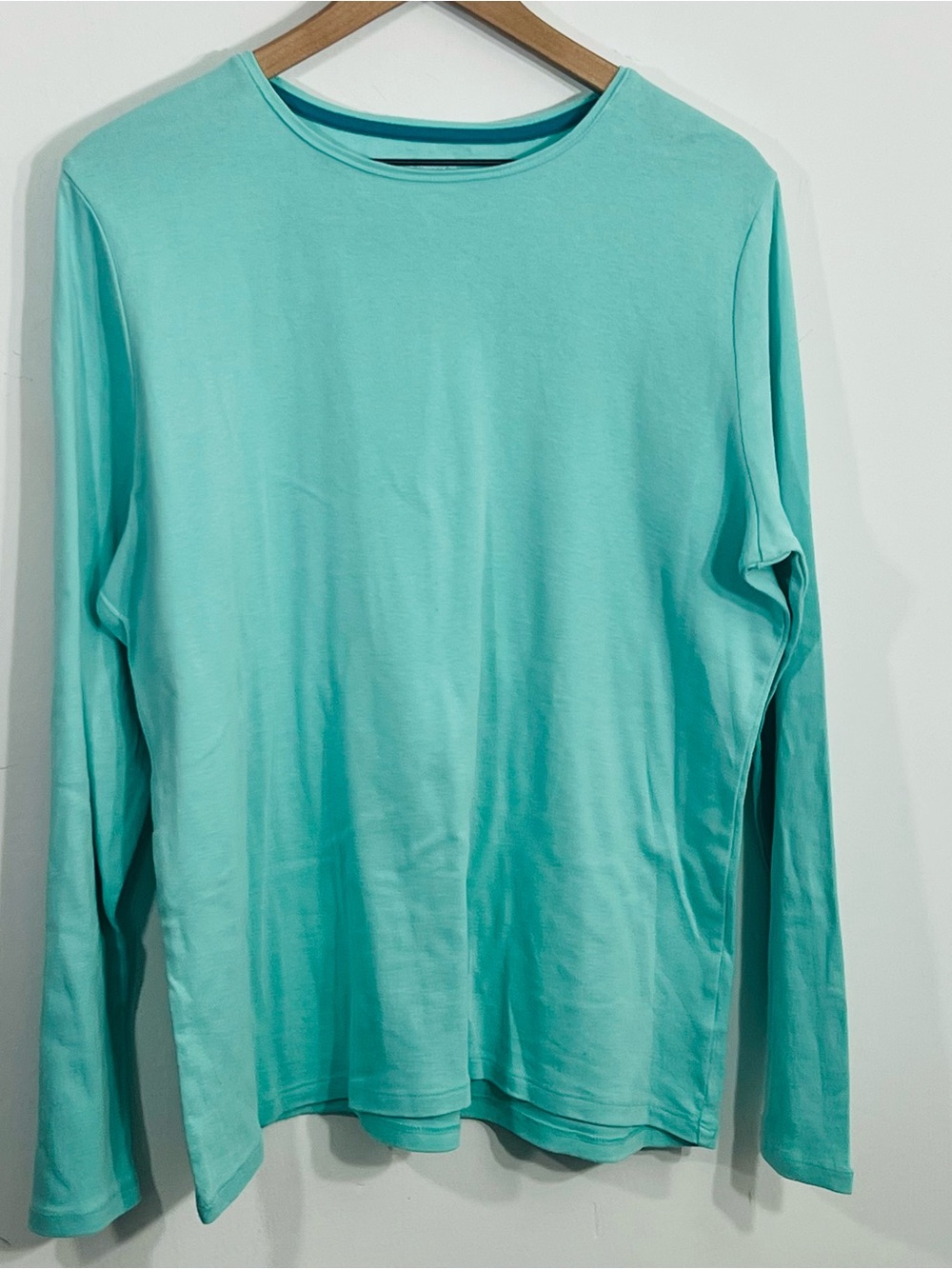 The Talbots Tee Long Sleeve Pima Cotton Beautiful Blue Sz XL Classic Minimalist - Picture 2 of 6